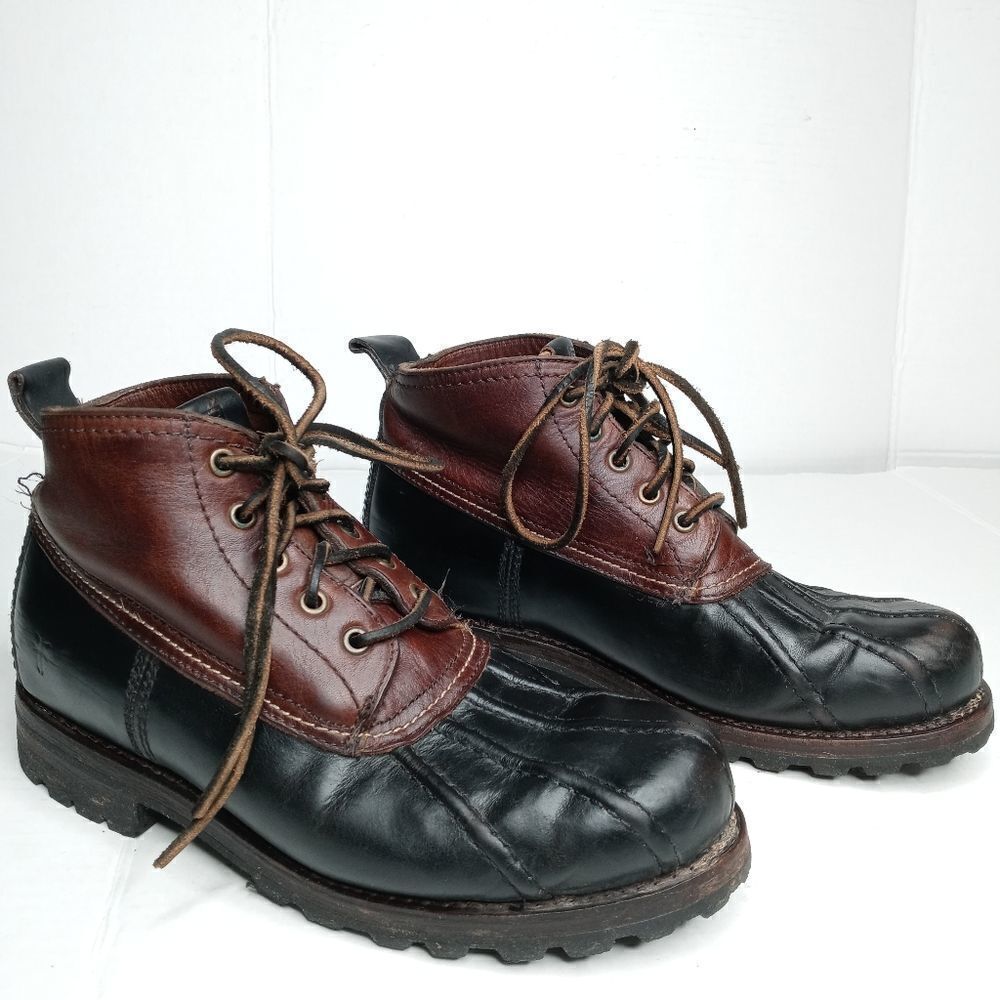 Frye Warren Duckboot Boots in black and brown Size 8.